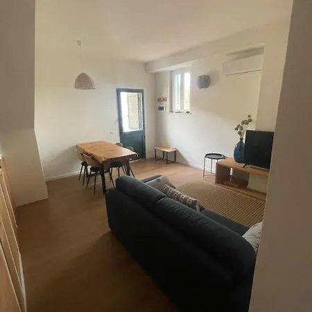 Lovely * 우스티카